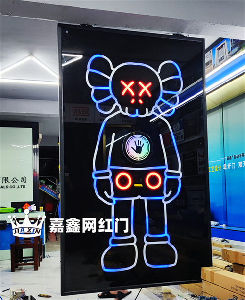 网红触摸电动门  网红酒吧门.jpg